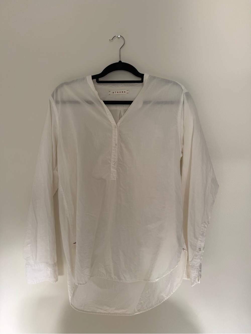 XiRENA White Long-Sleeve Henley Tunic